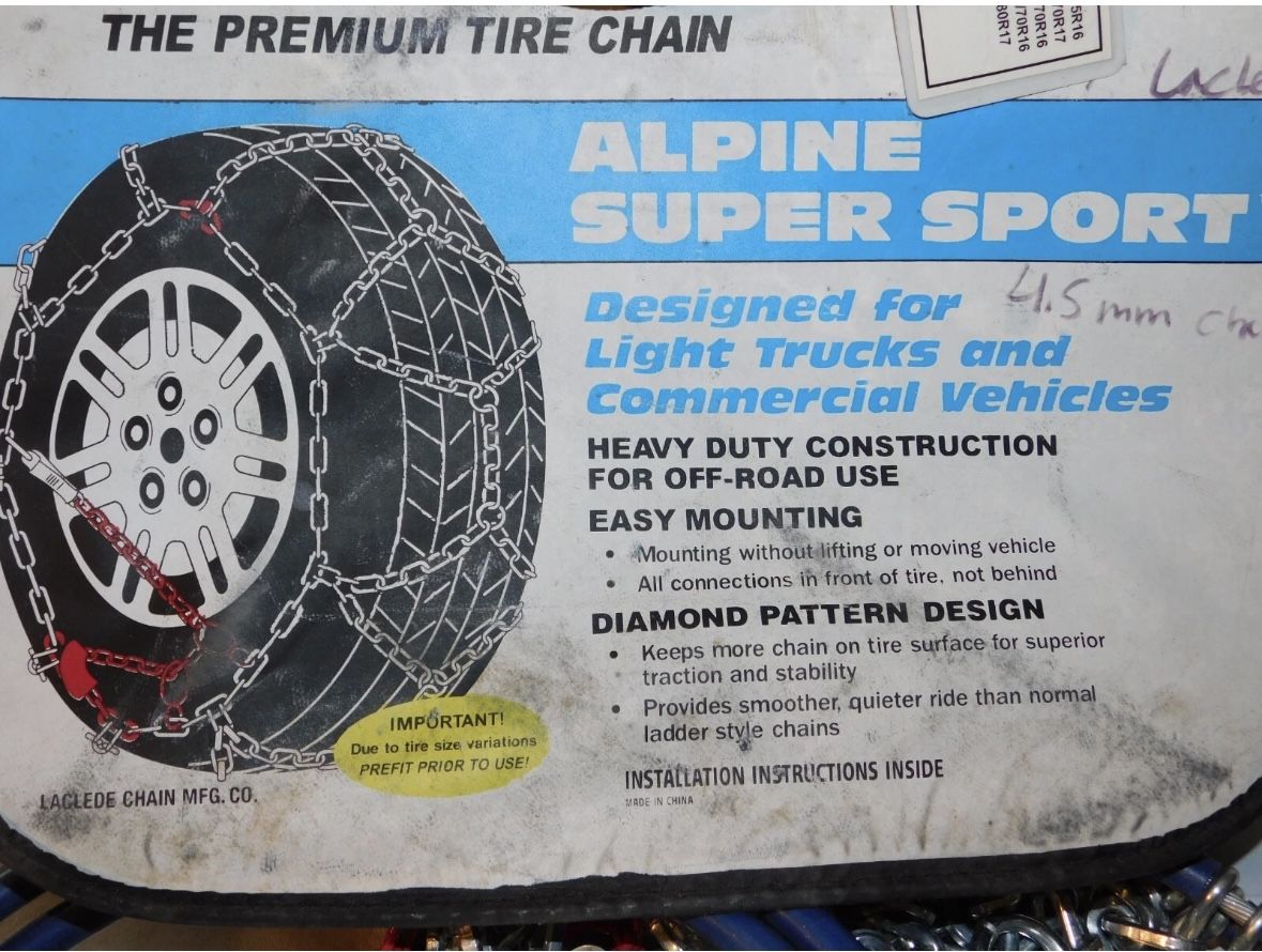 Tire Premium Chain 2524. New.