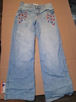Abercrombie  Girls Floral Embroidered Light Wash Jeans