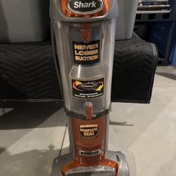Shark  Vacuum cleaner $75 OBO