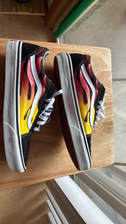 VANS OLD SKOOL FLAMES( 2017) SIZE 10 NO BOX