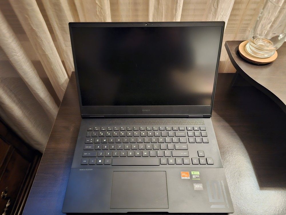 HP Omen Laptop (READ DESCRIPTION)