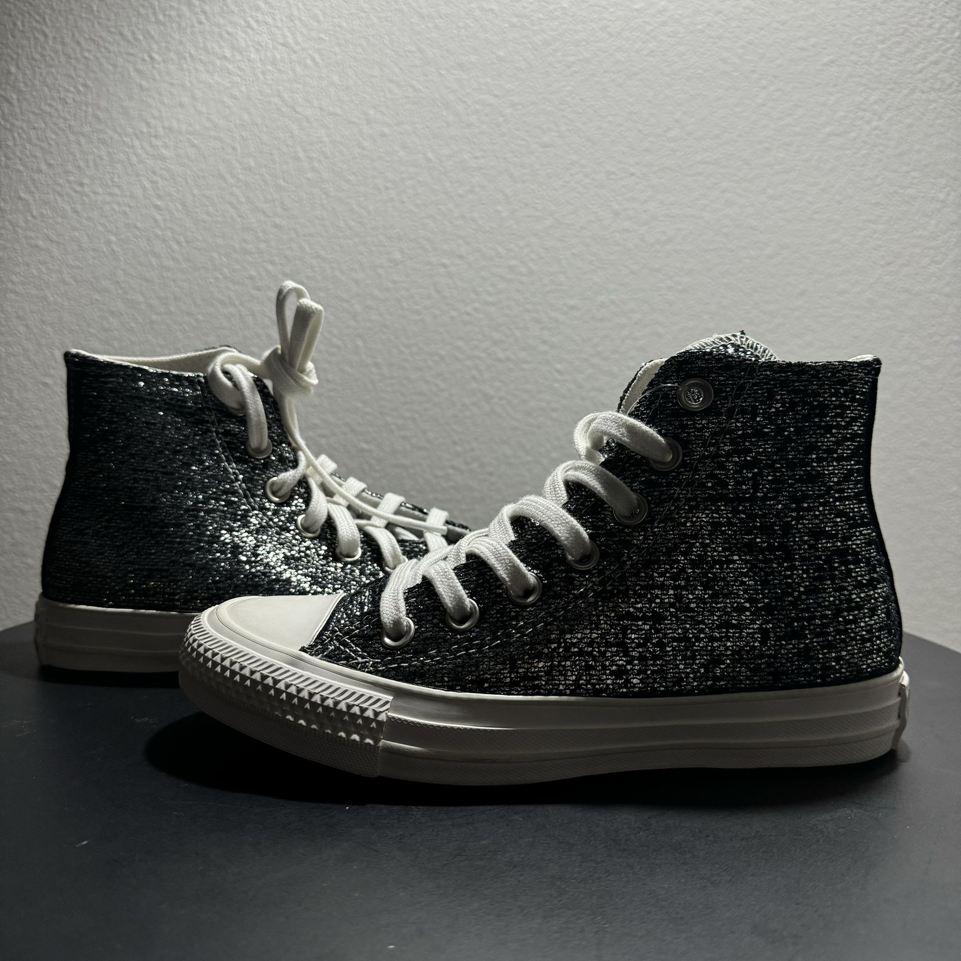 *BRAND NEW* Womens Converse Sz 5 Black/Silver/White