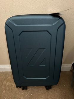 Zip ‘N Jet 22” Collapsible Luggage brand new with tags