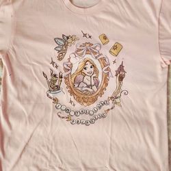 Disney Women's Shirts Size M