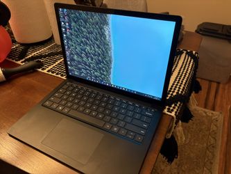 Surface Laptop 4 -