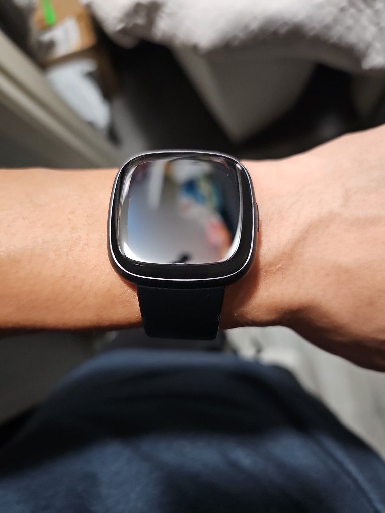 Fitbit Versa 4