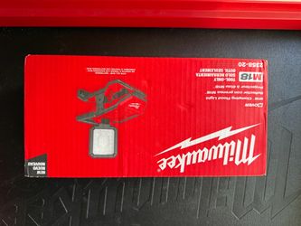 Milwaukee m18 clamping light