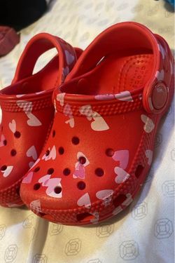 Toddler 6C crocs