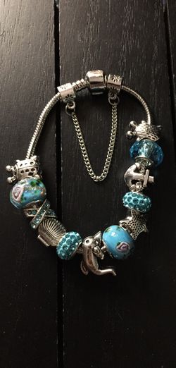 8” Ocean Blue Silver Plated Charm Bracelet (anchor, shell, turtle, dolphin charms)l