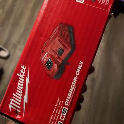 Milwaukee fast charger