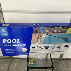 Pool Cleaning Kit (8 Pieces) New Condition 