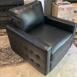 MCM Black Swivel Club Chair Perfect Condition