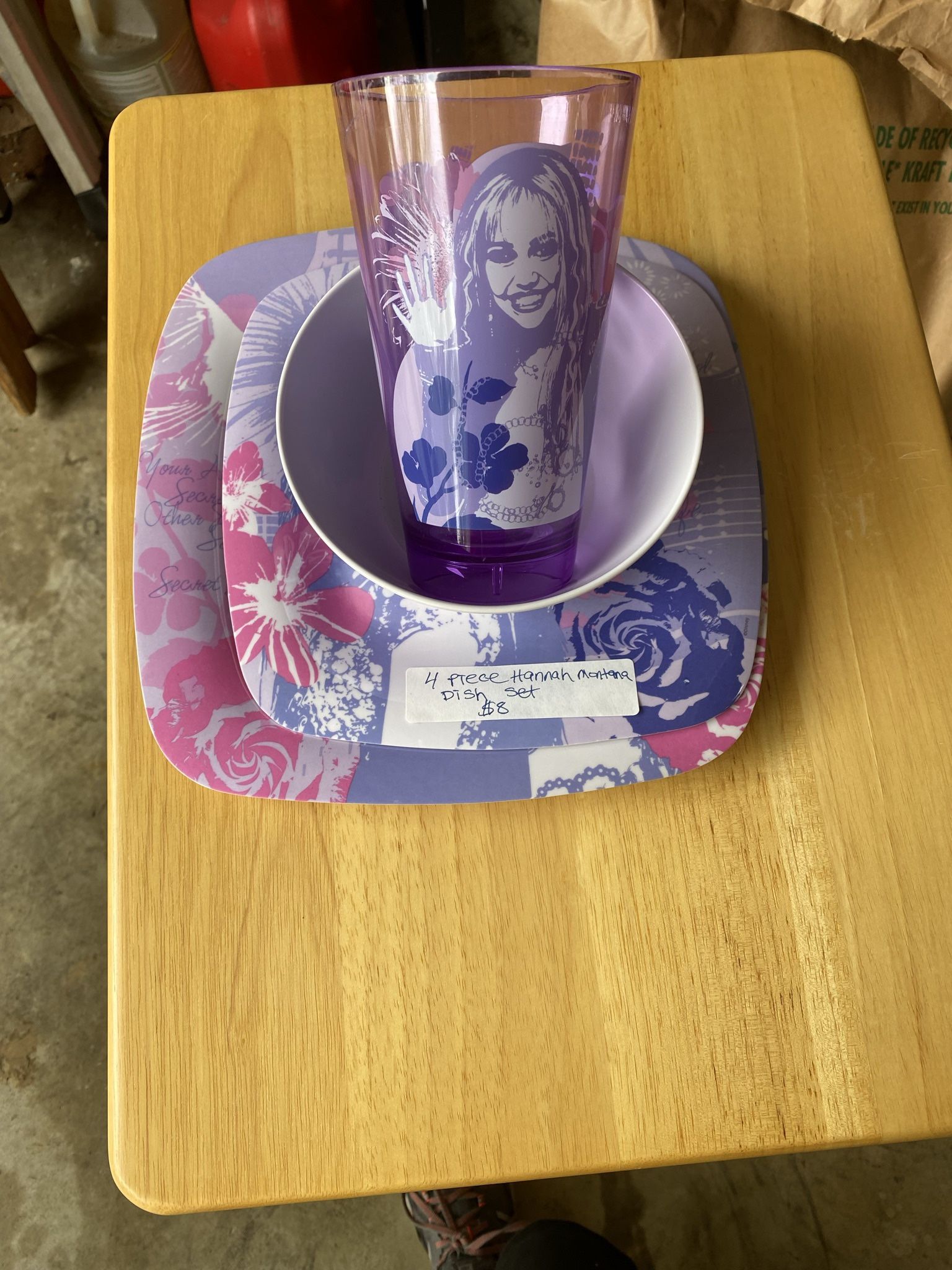 Hannah Montana Dish Set