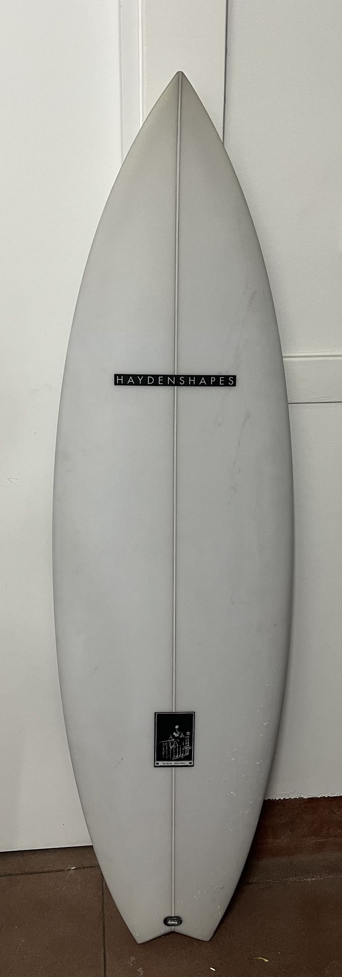 Hayden shapes Surfboard
