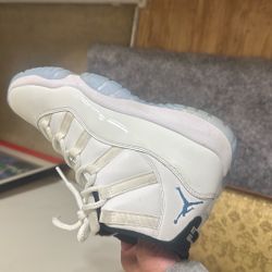 Jordan Legend Blue Size 9