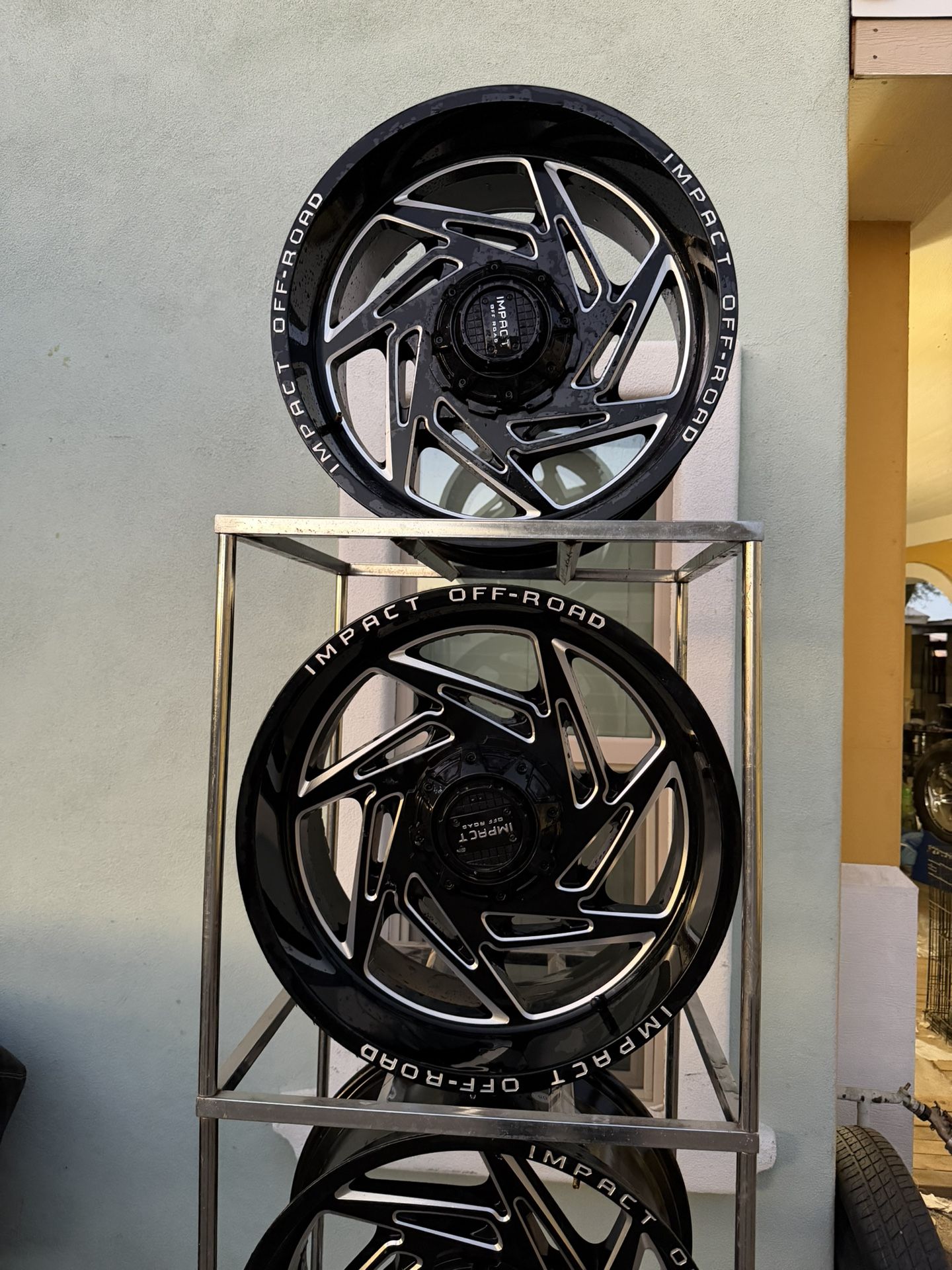 IMPACT OFF-ROAD 830 20x10 6x139.7 6x135