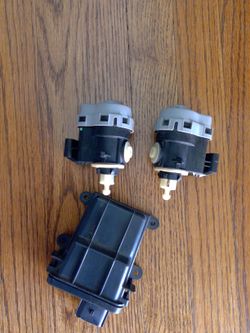 Durango headlight leveling motors and control module