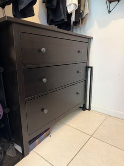 Tall Dark Brown Dresser – 3 Drawers, Round Knobs