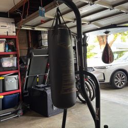 Boxing Station .  Great Condition 