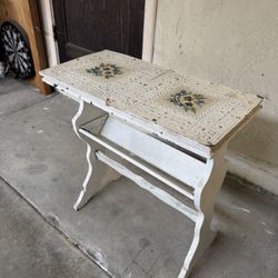 Vintage Side Table - Farmhouse Vibes