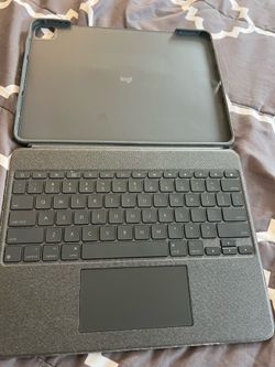 Logitech IPad Pro 13 MZ- Gen 6