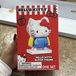Hello Kitty Block Figure