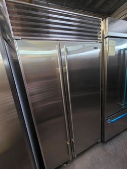 42" SUB ZERO BUILT IN STAINLESS STEEL REFRIGERATOR