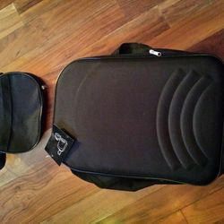 Macy's Black Carry On Luggage With Small Bag New