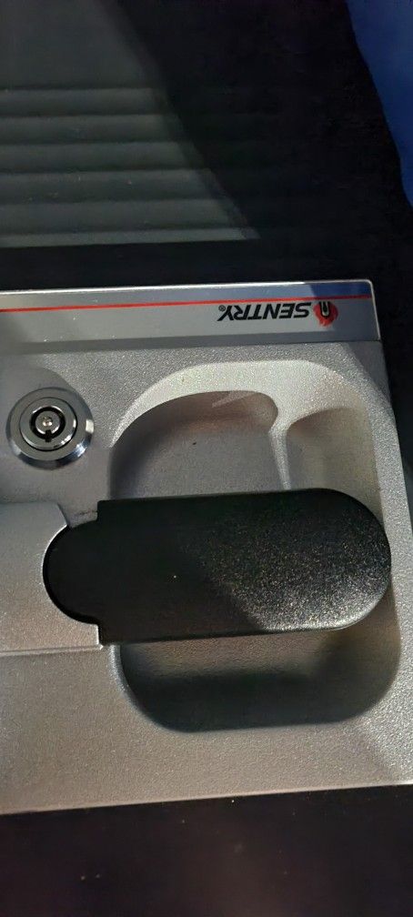 FREE SAFE - NO CODE OR KEY- CLOSED