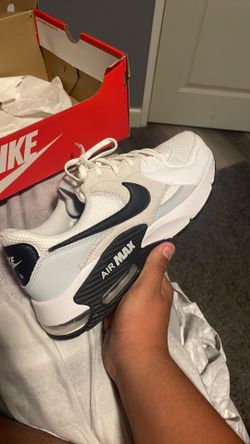 Nike air max excee size 10.5