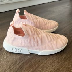 DKNY Girl's Sneakers ( brand new )