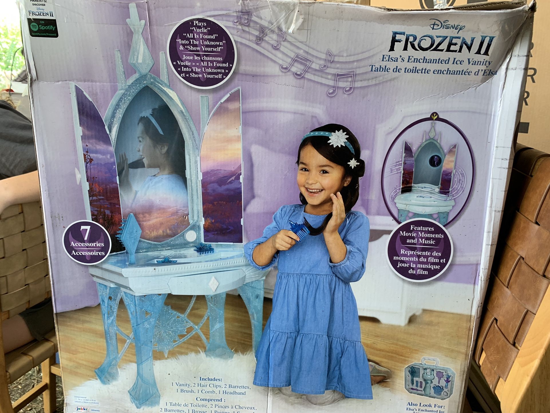 Frozen II Childs vanity Elsa