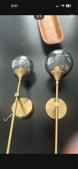 Set of two wall sconces “24