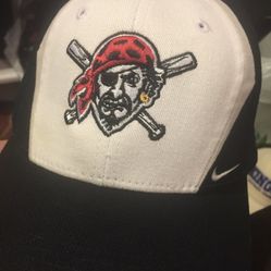 Vintage Nike, Pittsburgh pirate hat