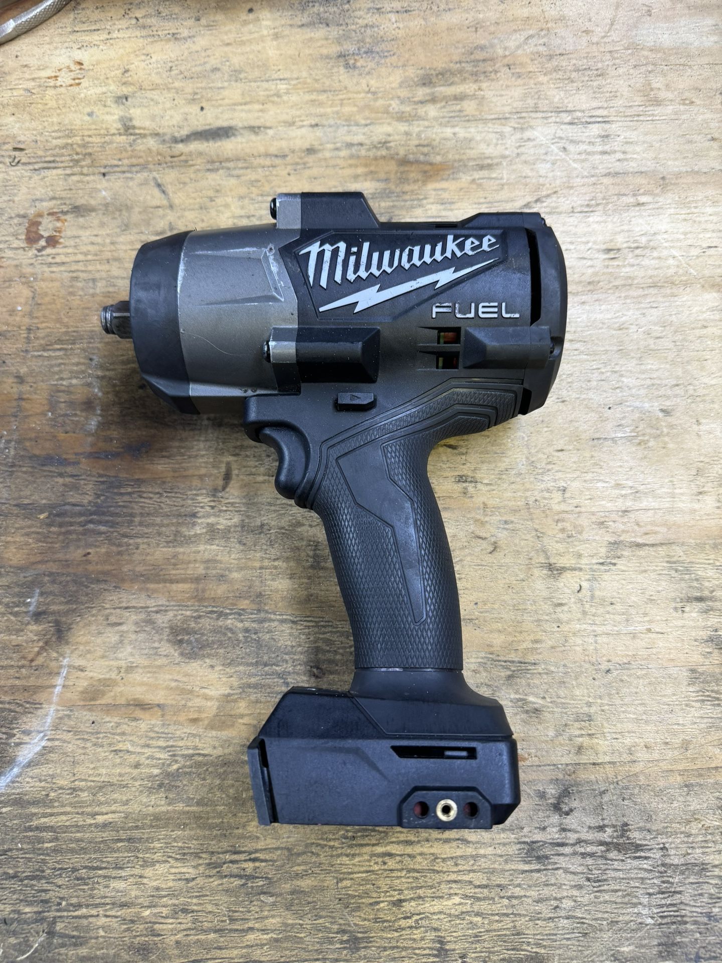 Milwaukee Special Black 1/2 Stubby Impact Wrench