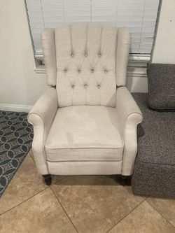 Nice Recliner White Comfy Chair