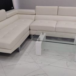 Brand New Leather Sectional Sofa// Available In Other Colors// Finance Available 