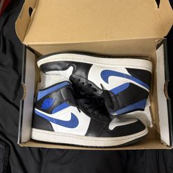 Jordan 1 Blue Mids 