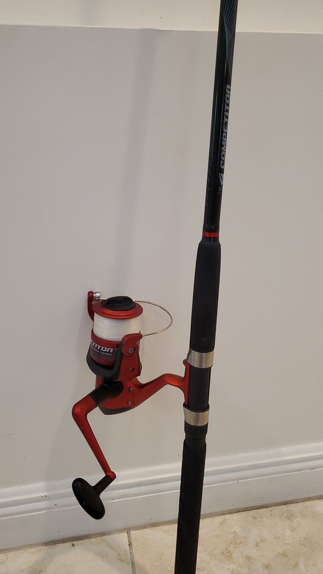 Southbend Competitor rod and reel combo 8 foot fishing pole