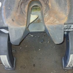 HUSKY 26.000 LB 5th WHEEL HITCH
