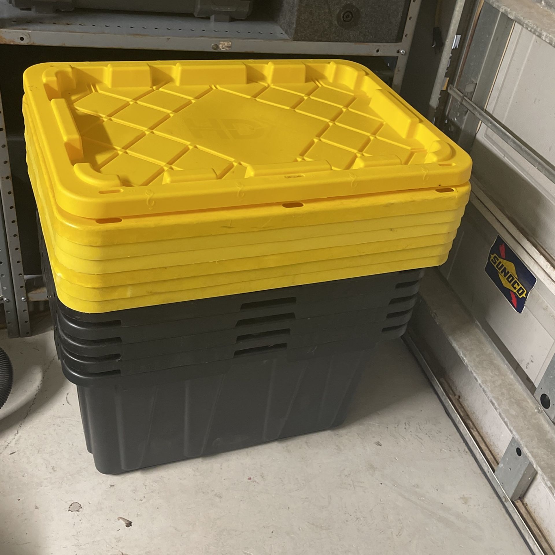 STORAGE BINS WITH TOPS