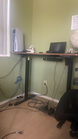 Standing desk