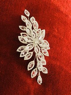 Broche de cristal nuebo para boda quinceañera o fiesta especial