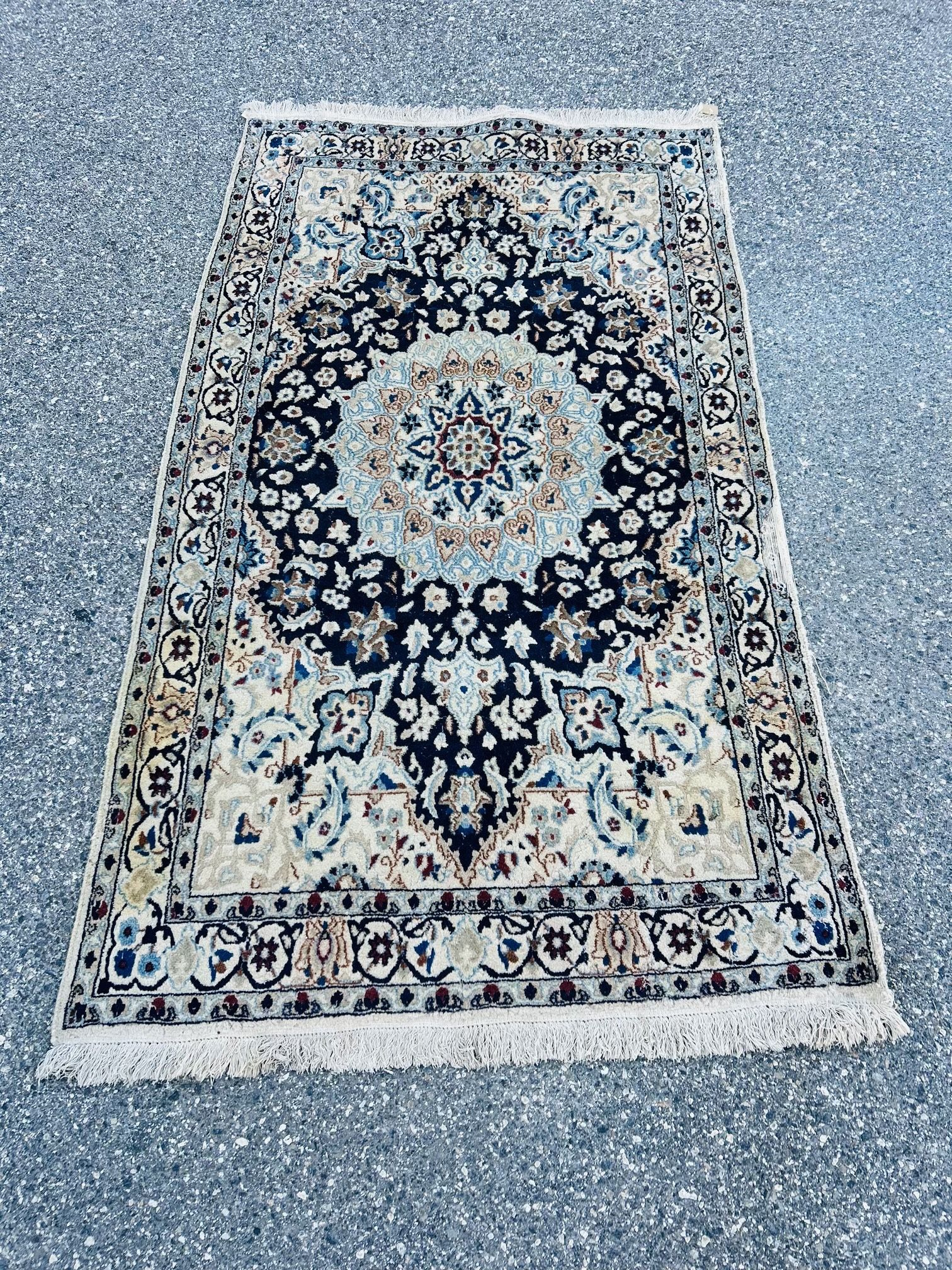 Handmade Persian Nain Rug – 5’0” x 3’3”