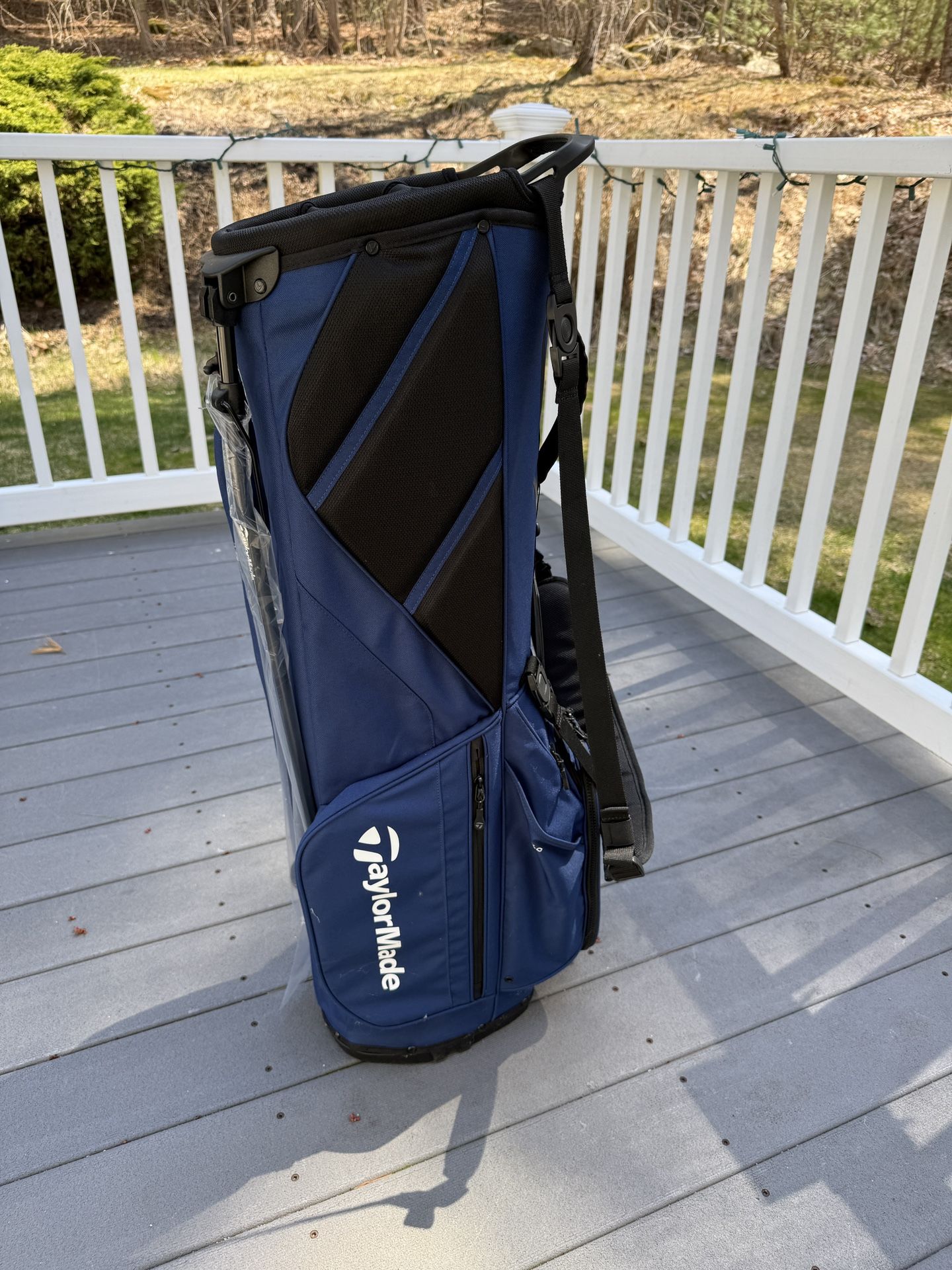 brand new with tags TaylorMade Flextech golf bag