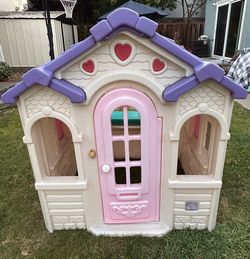 Step 2 Sweetheart Princess Playhouse