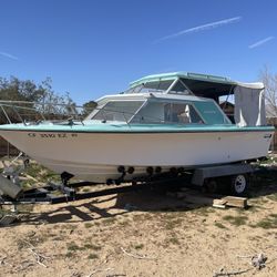 1986 Fiber Form Fishing Tuna Boat 