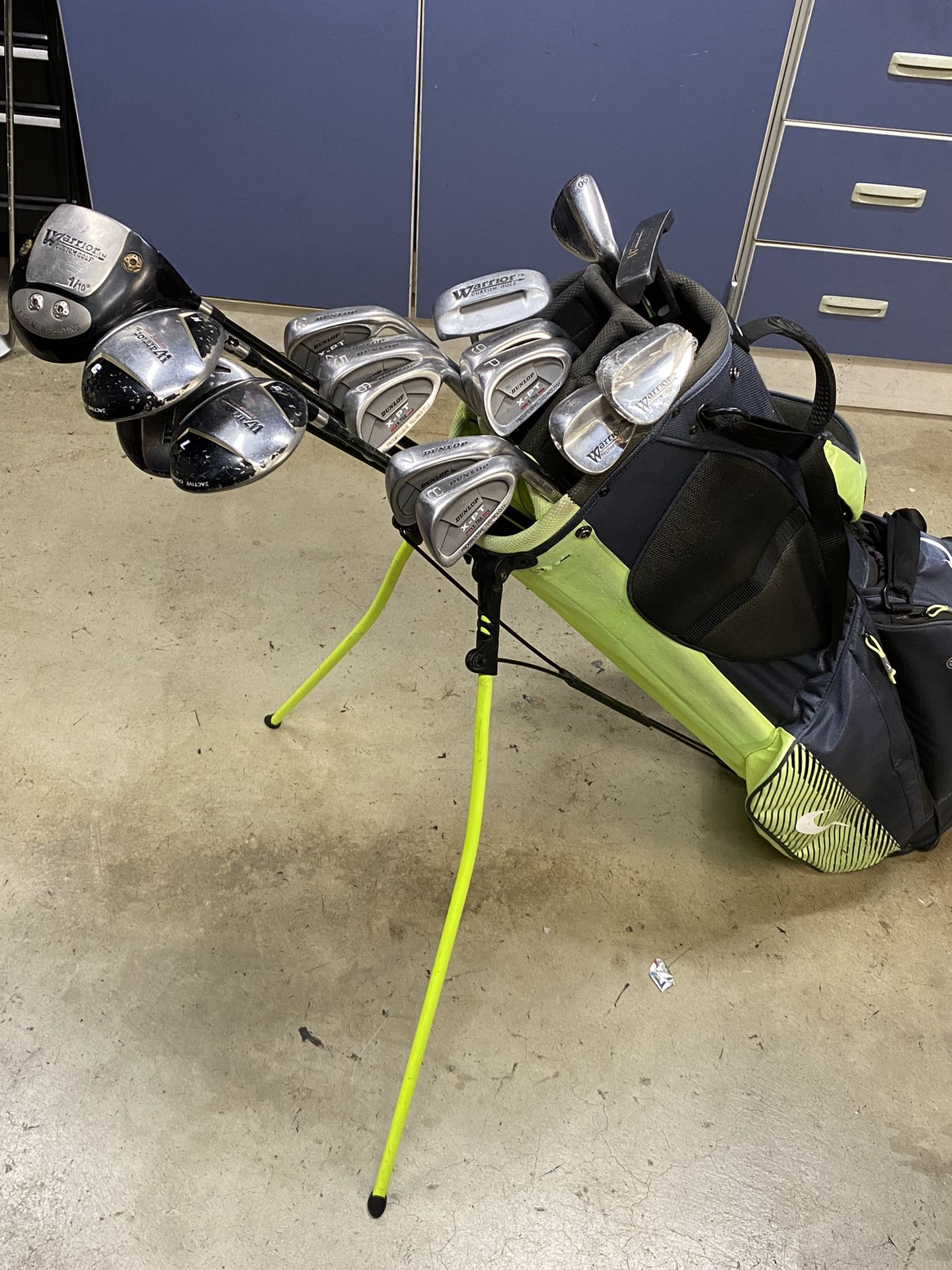 Men’s Warrior/Dunlop Golf Clubs