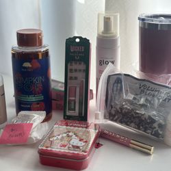 Stocking Stuffers-Shampoo Body Eyelashes Lipgloss 