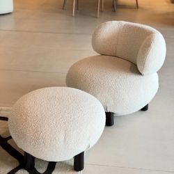 Sofa Chair ,matching Ottoman , Perfect For Any Space 